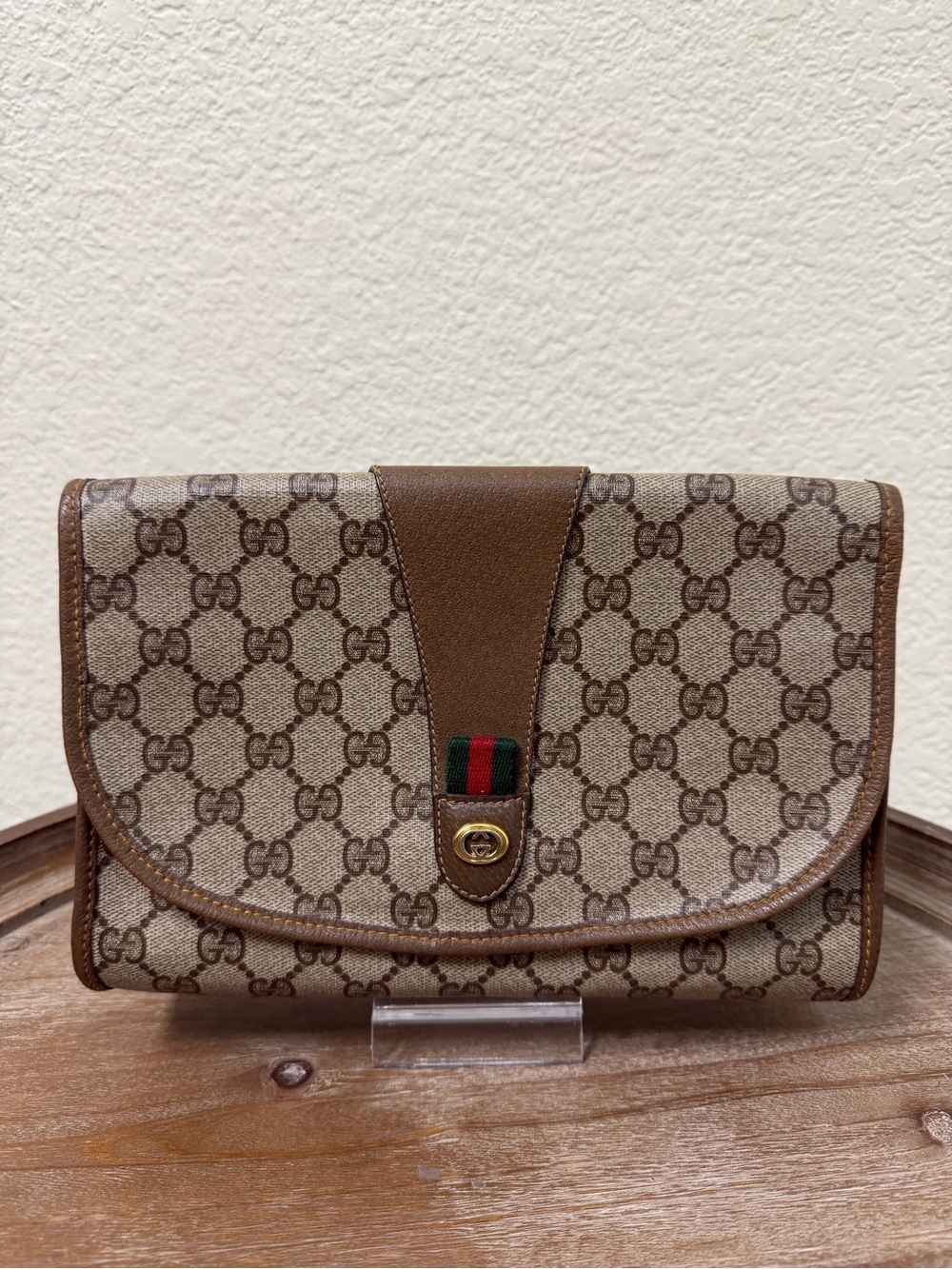 Gucci Brown GG Supreme Canvas Clutch with Green-Red Stripe